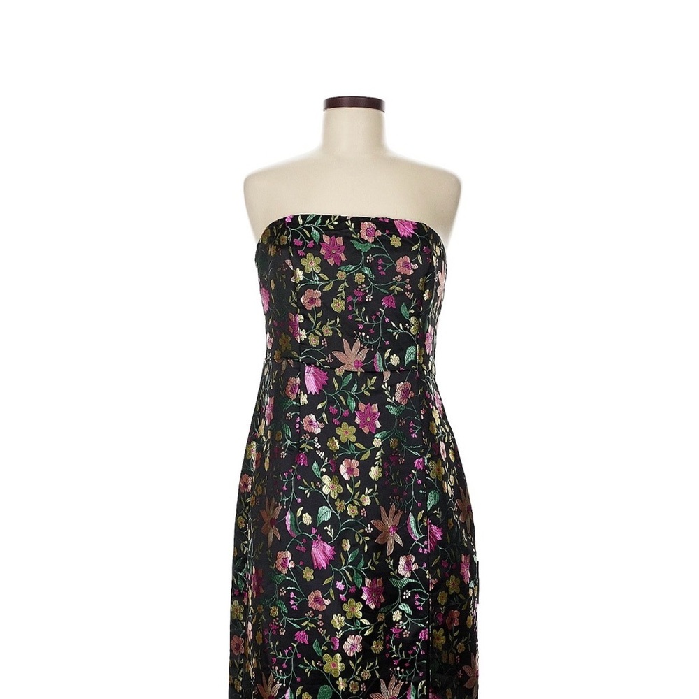 Lulus elegant strapless dress - M